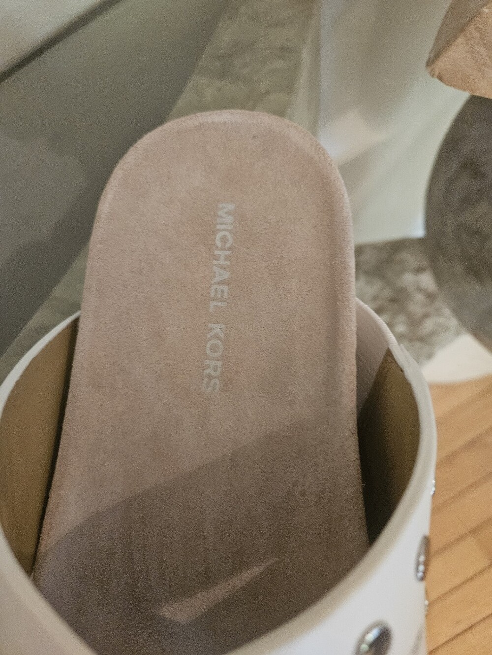 NWT Michael Kors Ivory Crisscross Stud Slide Sandals - Picture 8 of 9